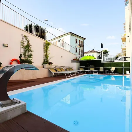 Hotel Anthea 3*
